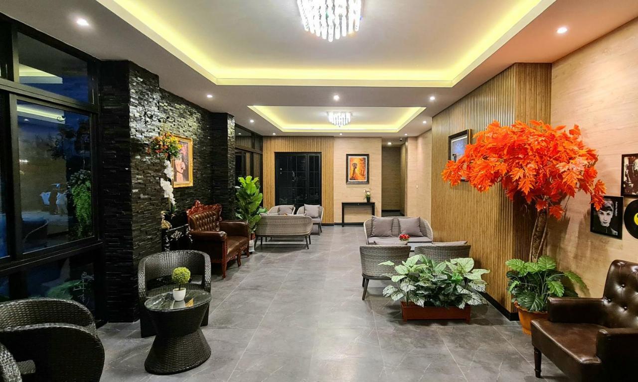 The Room Boutique Hotel Sakon Nakhon Exterior photo