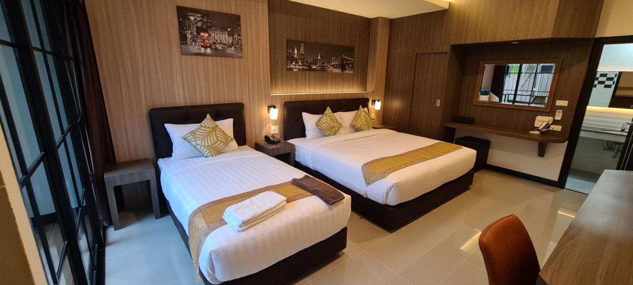 The Room Boutique Hotel Sakon Nakhon Exterior photo