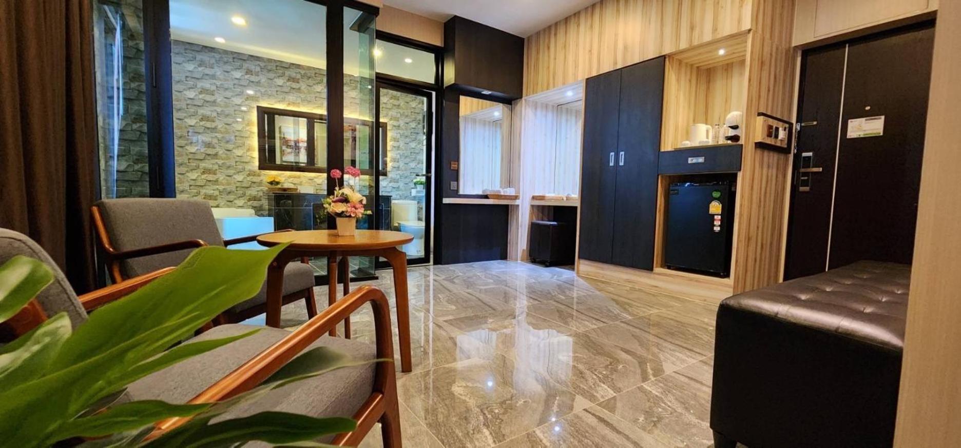 The Room Boutique Hotel Sakon Nakhon Exterior photo