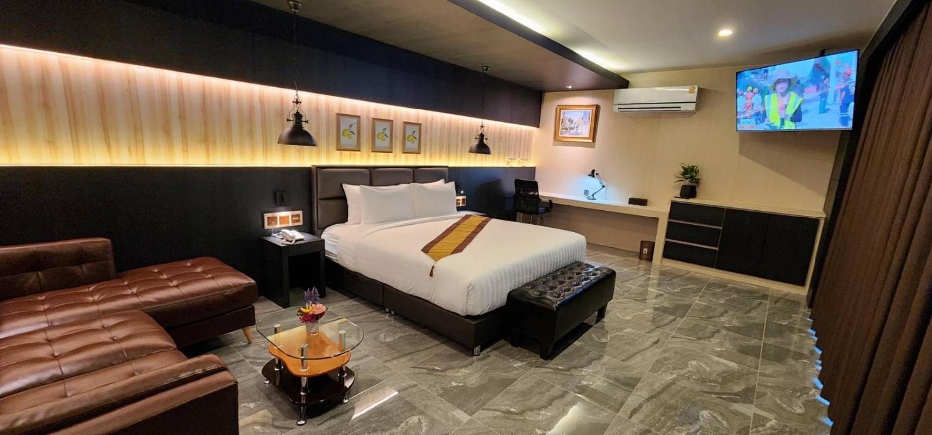 The Room Boutique Hotel Sakon Nakhon Exterior photo